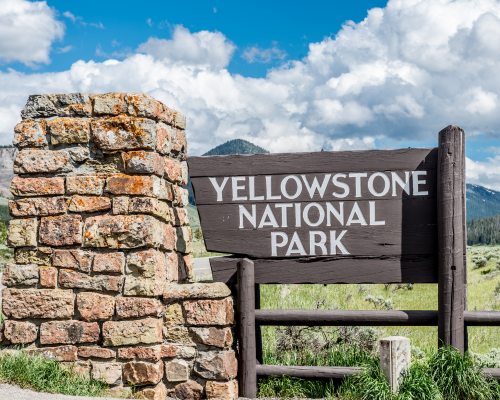 sign for Yellowstone National Park